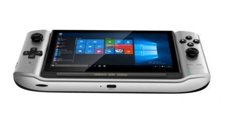 まるで携帯ゲーム機のようなゲーミングpc Gpd Win3 発表 未来ガジェット
